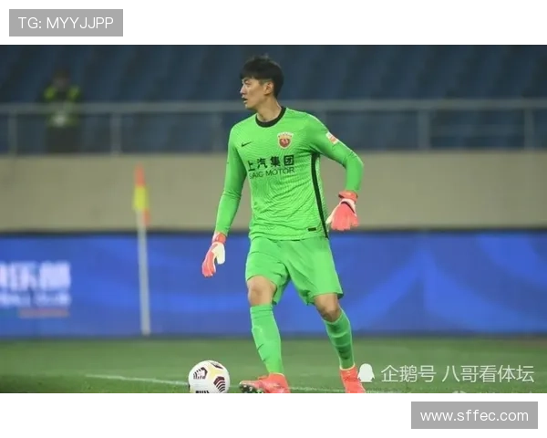 诺伊尔比赛风格总结：出击果断、指挥防线稳健，持续提升现代门将角色影响力