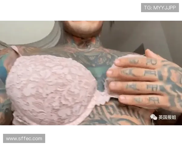 潘展乐赛后居然穿成网红潮牌，场上硬汉场下潮男真有两副面孔？